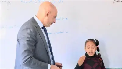 وزير التعليم يشيد بموهبة طالبة في الشرقية خلال جولة تفقدية ويؤكد انتظام الدراسة