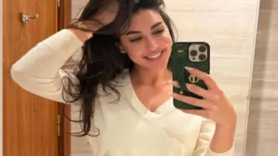 ياسمين صبري تسطع بإطلالة كاجول عبر إنستجرام وتثير الجدل بقطعة دعائية فاخرة