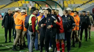توروب يرفض منح راحة للاعبين.. والأهلي يتقدم بشكوى ضد حكم مباراة سيراميكا