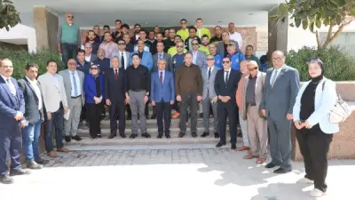 محافظ بني سويف يزور النادي الرياضي ويحفز أبطال اليد وكرة القدم بعد إنجاز الصعود