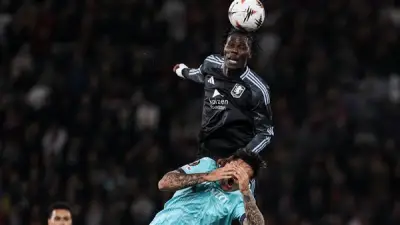 أستون فيلا يتقدم على بولونيا في الشوط الأول من ربع نهائي الدوري الأوروبي