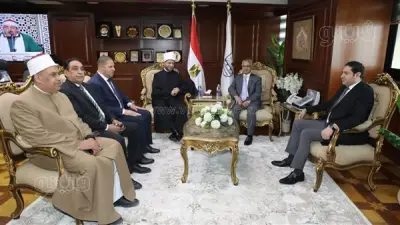 محافظ بني سويف ووزير الأوقاف يؤدّيان صلاة الجمعة بمسجد عمر بن عبد العزيز
