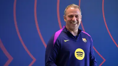 أتلـتـيـكـو مـدريـد يـواصـل مـلاحـقـة مـارك بـيـرنـال مـن بـرشـلـونـة بـدون تـقـدم