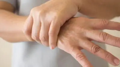 اليوم العالمي لمرض باركنسون: كل ما تحتاج معرفته عن هذا الاضطراب العصبي