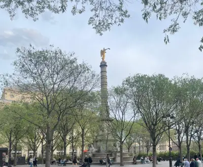 تماثيل أبي الهول بساحة شاتليه بباريس تربط الفرنسيين بكنوز الحضارة الفرعونية