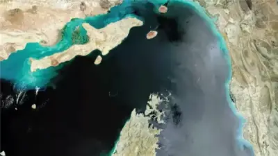 تحركات عسكرية أمريكية بمضيق هرمز تهدد المفاوضات مع إيران وتثير تصعيداً خطيراً