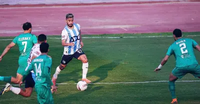 بيراميدز يتعادل سلبياً مع المصري في الشوط الأول من مباراة الدوري المصري