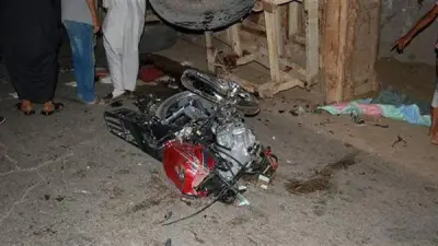 مصرع شاب في انقلاب دراجة بخارية بطريق ميت غمر بالدقهلية بسبب السرعة الزائدة