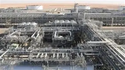 السعودية تستعيد طاقة خط أنابيب شرق-غرب وتواصل العمل في حقل خريص