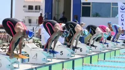 انطلاق منافسات اليوم الأول ببطولة العالم للسباحة بالزعانف للماسترز بشرم الشيخ