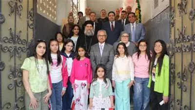 محافظ بني سويف يزور دار صديقات الكتاب المقدس للتهنئة بعيد القيامة في لفتة إنسانية