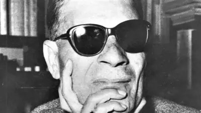 رواية 'دعاء الكروان' لطه حسين: تحفة أدبية تجسد صراع الشرف والانتقام في الريف المصري