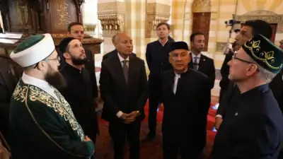 رئيس تتارستان يزور قبر الشيخ موسى جار الله بالقاهرة في زيارة رمزية تاريخية