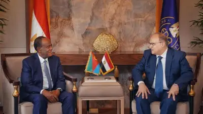 رئيس هيئة الدواء المصرية يستقبل وفدًا إريتريًا رفيعًا لتعزيز التعاون الدوائي المشترك