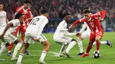 ريال مدريد يفكر في بيع كامافينجا بعد فشله في اختبار الموسم