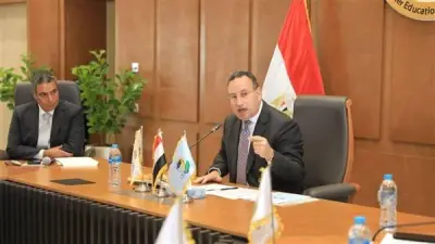 وزيرا التعليم العالي والعمل يطلقان مبادرات وطنية لتأهيل العمالة المصرية للعمل بالخارج