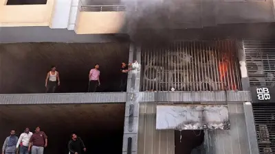 الحماية المدنية بالجيزة تخمد حريقاً ضخماً في محل تجاري بمول شهير بالهرم