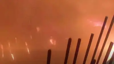 حريق مفاجئ يلتهم مصنع أخشاب بمؤسسة الزكاة في المرج ويجبر العمال على الهروب