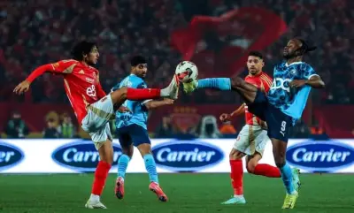 الأهلي يستعد لمواجهة بيراميدز في قمة الدوري الممتاز المصري