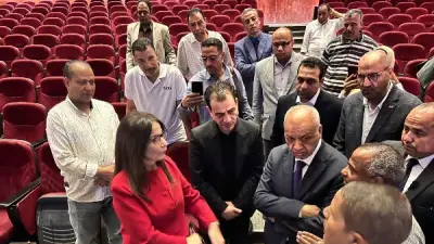 وزيرة الثقافة توجّه بتعزيز الأنشطة الثقافية في قنا وتوفير خدمات رقمية لجذب الشباب