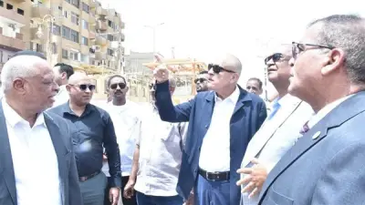 محافظ الأقصر يشرف على تطوير كورنيش إسنا ويؤكد على توحيد الواجهة البصرية