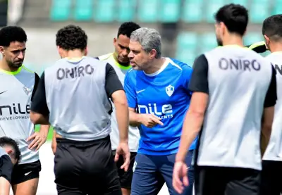 معتمد جمال يشعل حماس لاعبي الزمالك قبل مواجهة بيراميدز الحاسمة