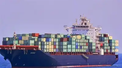 ترامب يعلن سيطرة قوات المارينز الأمريكية على سفينة توسكا الإيرانية في خليج عُمان