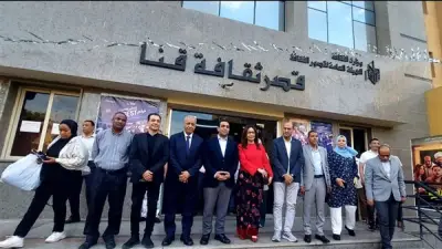 وزيرة الثقافة تتفقد مكتبة الطفل والشباب بقنا وتؤكد على دورها في بناء الإنسان