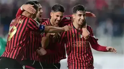 اتحاد العاصمة الجزائري يتأهل لنهائي الكونفدرالية بعد تعادل صعب مع أولمبيك آسفي المغربي