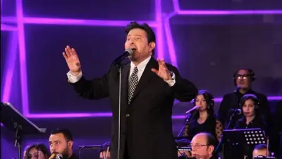 شاشة الحياة تبث حفل هاني شاكر القديم في مهرجان القلعة وسط متابعة وزيرة الثقافة لأزمته الصحية