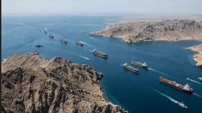 نائب الرئيس الإيراني: أمن مضيق هرمز ليس مجانياً ويرتبط برفع الضغوط عن إيران