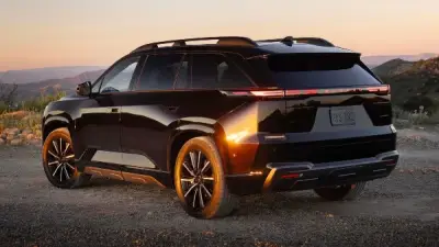 سوبارو تكشف النقاب عن سيارة Getaway الكهربائية الجديدة بتصميم عصري وأداء قوي