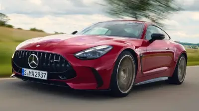 أداء خارق.. ماذا تقدم مرسيدس GT كوبيه الرياضية؟