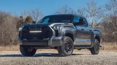 تويوتا تكشف عن تندرا TRD 2026: قوة هجينة وتصميم رياضي في فئة البيك أب