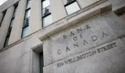 بنك كندا يثبت الفائدة عند 2.25% بضغط من النفط