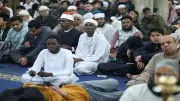 موعد أذان العشاء اليوم الجمعة 24 أبريل 2026 بالتوقيت الصيفي في جميع المحافظات