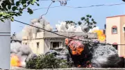 استشهاد 5 من عائلة واحدة في غارة إسرائيلية على جنوب لبنان