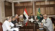 محافظ القليوبية يبحث تطوير منظومة النقل الجماعي مع جهاز تنظيم النقل البري