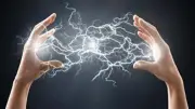 وداعًا للصدمات الكهربائية المفاجئة.. نصائح عملية لطرد الكهرباء الساكنة من المنزل