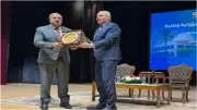 جامعة قناة السويس تكرّم رئيس شركة القناة لتوزيع الكهرباء لجهوده في دعم التنمية