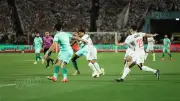 الزمالك يهزم بيراميدز بهدف ويتصدر الدوري المصري
