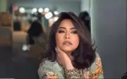 شيرين عبد الوهاب تطرح أغنية الحضن شوك مع عزيز الشافعي