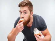 هل تناول الحلويات يؤثر على التئام الجروح؟ الدكتور إسلام السمان يجيب