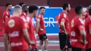 ميهوب: السوشيال ميديا تشتت تركيز لاعبي الأهلي وتحذر من توتر غرفة الملابس