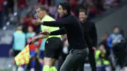 أرتيتا يهاجم حكم مباراة أتلتيكو مدريد وآرسنال بسبب قرار مثير للجدل
