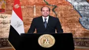 الرئيس السيسي يشارك في احتفال عيد العمال ويكرم العاملين المتميزين