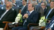 السيسي يشهد فيلماً عن مصنع السكة الحديد في عيد العمال