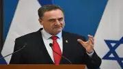وزير الدفاع الإسرائيلي يهدد بالتحرك العسكري مجددًا ضد إيران