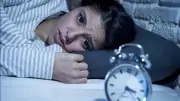 اضطرابات النوم لدى النساء: الأسباب الرئيسية والحلول العملية لتحسين جودة الحياة