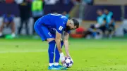 لاعب الهلال السابق يهاجم بنزيما: أصبح عالة على الفريق.. وإنزاجي فشل في الإدارة